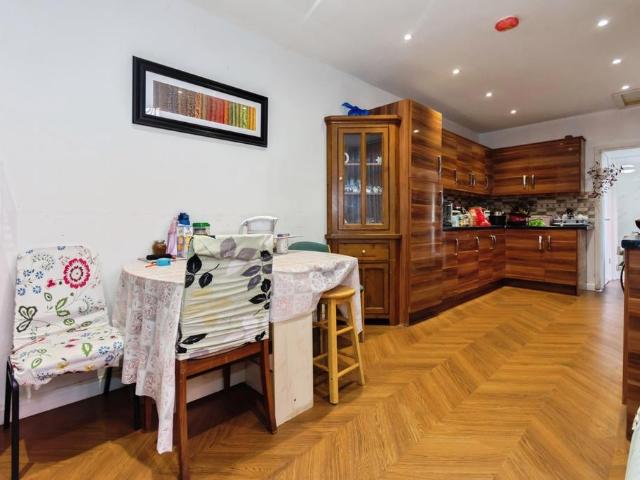 5 bedroom house for sale