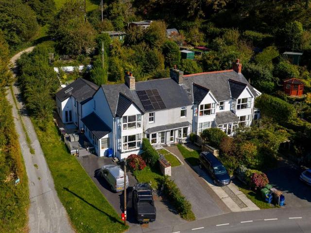 5 bedroom house for sale