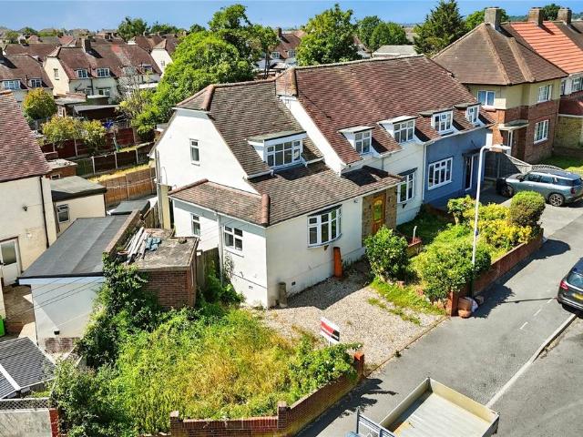 5 bedroom house for sale