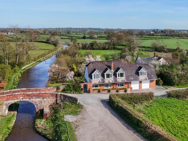 5 bedroom house for sale