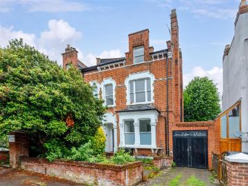 5 bedroom house for sale