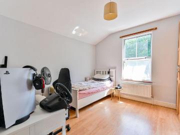 5 bedroom house for sale
