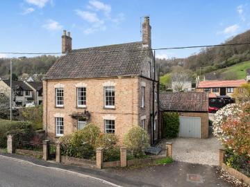 5 bedroom house for sale