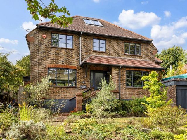 5 bedroom house for sale