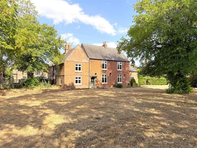 5 bedroom house for sale