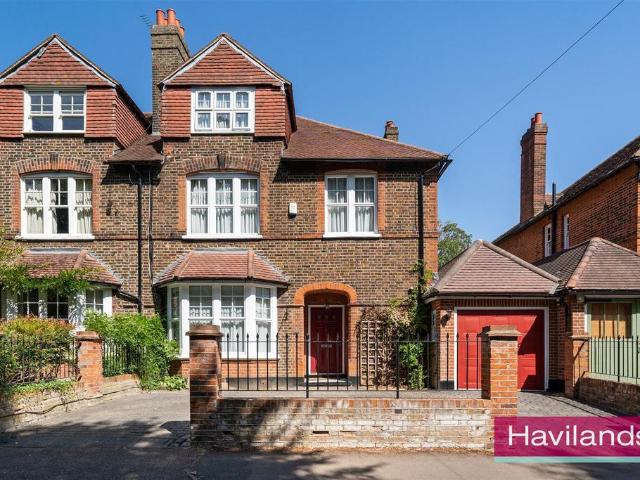 5 bedroom house for sale