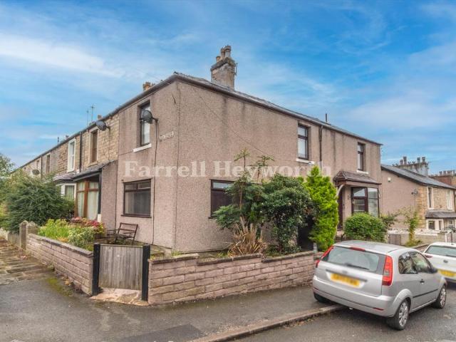5 bedroom house for sale