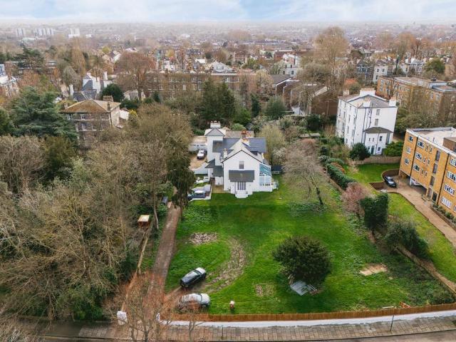 5 bedroom house for sale
