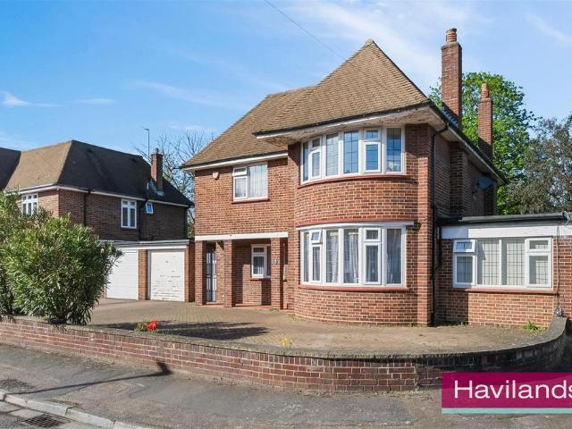5 bedroom house for sale