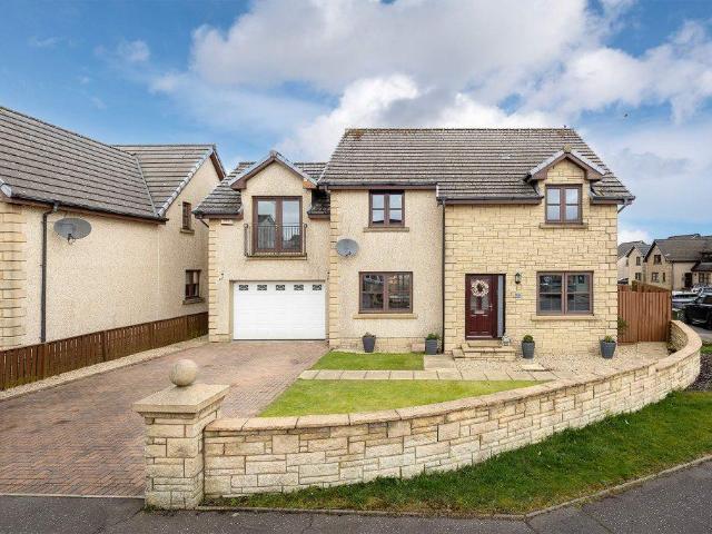 5 bedroom house for sale