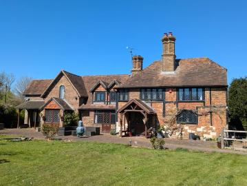 5 bedroom house for sale
