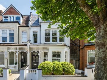 5 bedroom house for sale