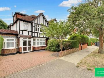 5 bedroom house for sale