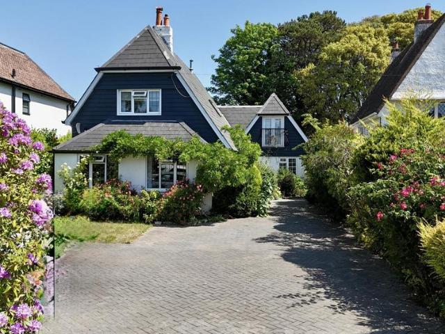 5 bedroom house for sale