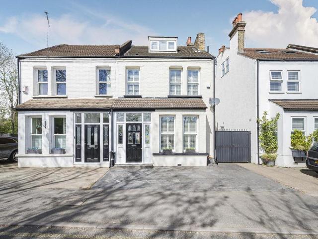 5 bedroom house for sale