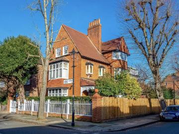 Bedford Park, London, Greater London - Garden