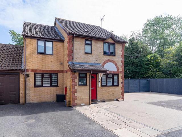 5 bedroom house for sale