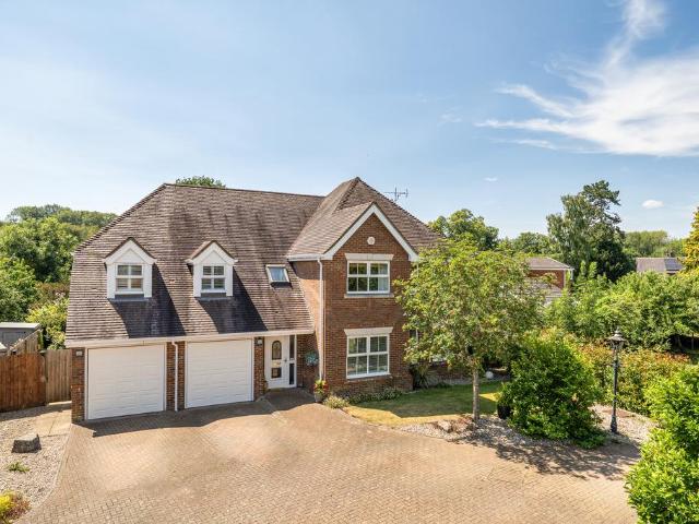 5 bedroom house for sale