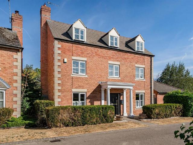 5 bedroom house for sale