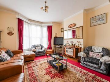 5 bedroom house for sale