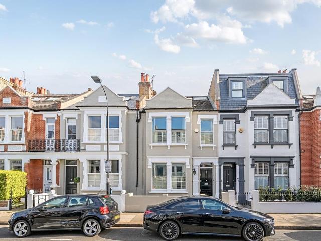 5 bedroom house for sale