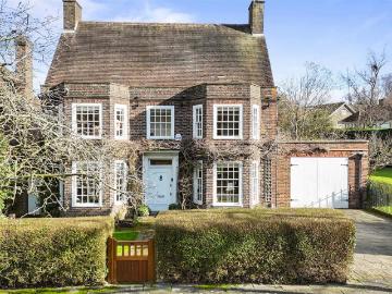5 bedroom house for sale