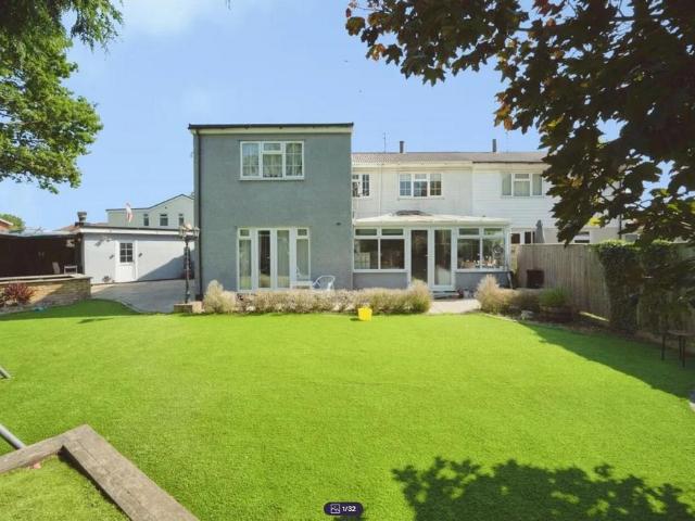 5 bedroom house for sale