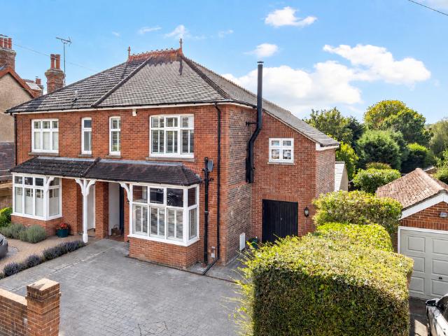 5 bedroom house for sale
