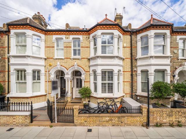 5 bedroom house for sale