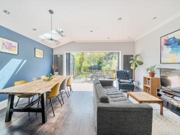 5 bedroom house for sale