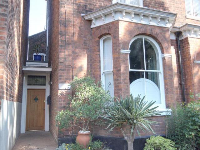 5 bedroom house for sale