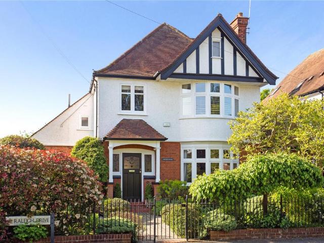 5 bedroom house for sale