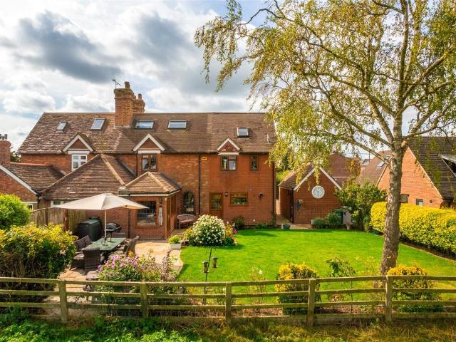 5 bedroom house for sale
