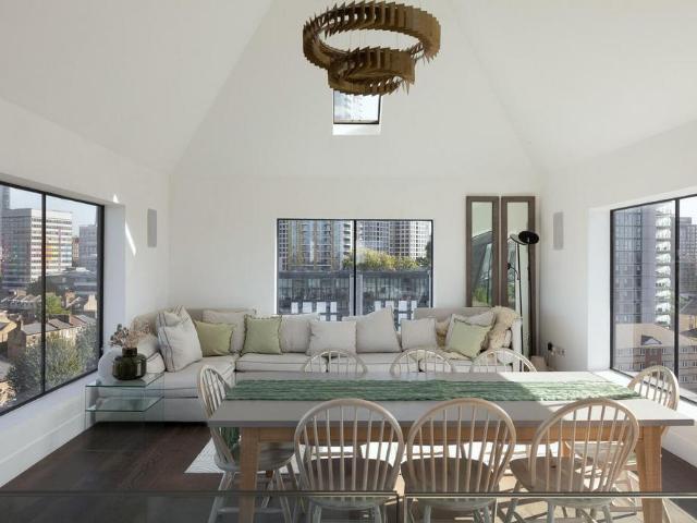 5 bedroom house for sale