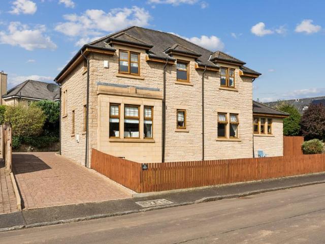5 bedroom house for sale