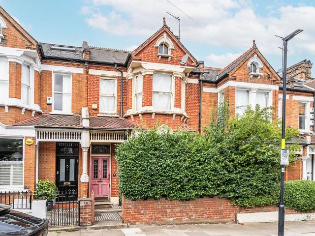 5 bedroom house for sale