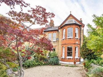 5 bedroom house for sale