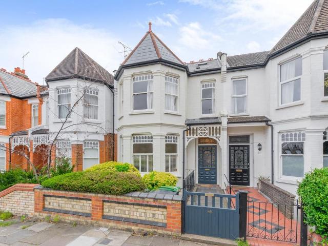 5 bedroom house for sale