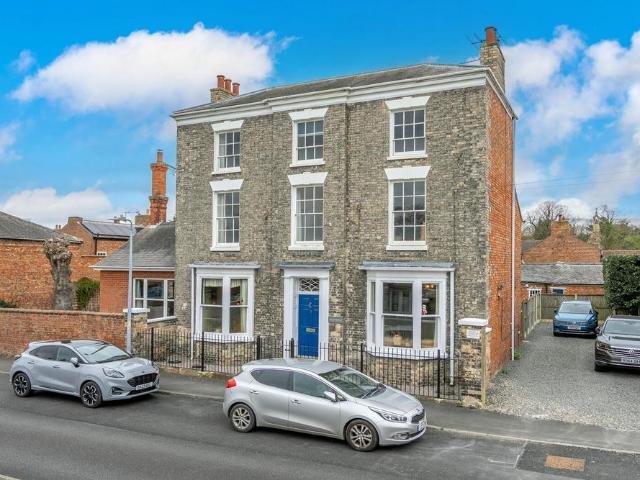 5 bedroom house for sale
