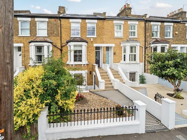 5 bedroom house for sale