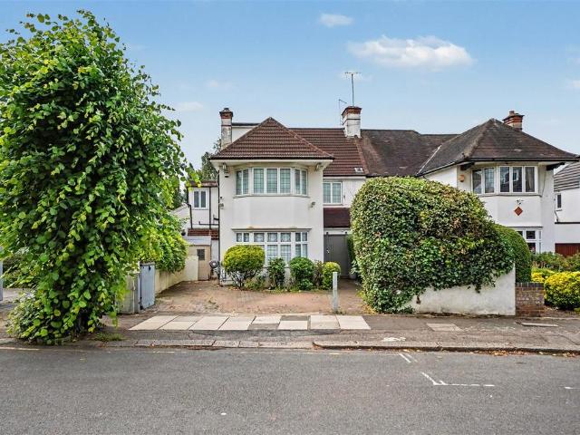 5 bedroom house for sale