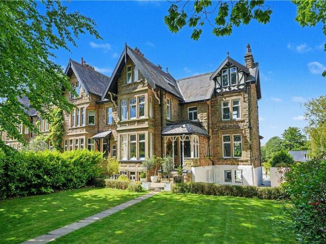 5 bedroom house for sale