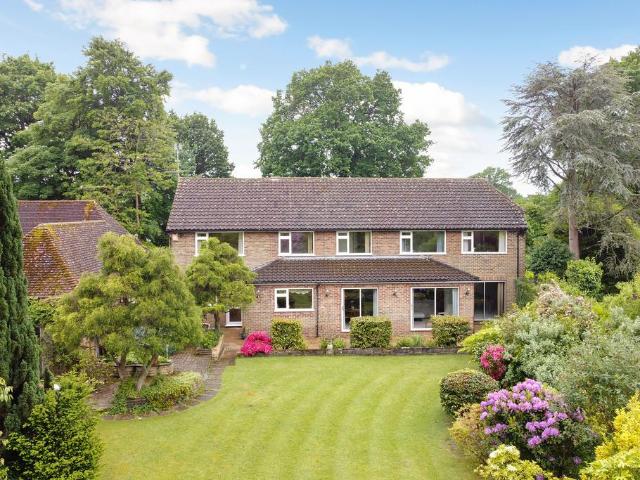5 bedroom house for sale