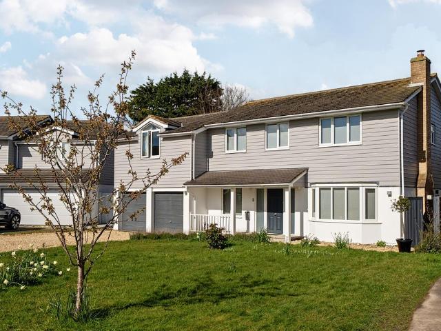 5 bedroom house for sale