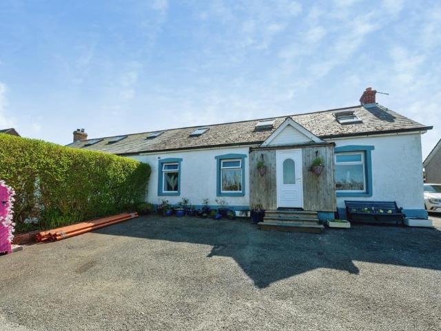 5 bedroom house for sale