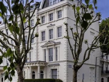 5 bedroom house for sale