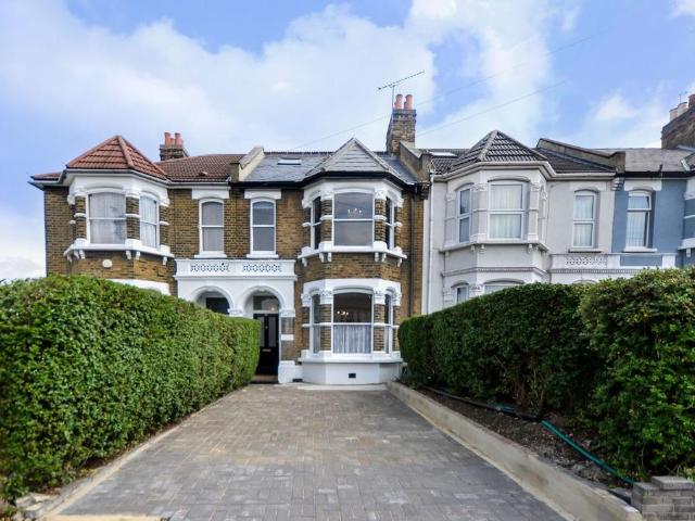 5 bedroom house for sale