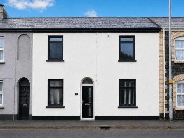 5 bedroom house for sale