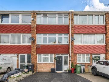 5 bedroom house for sale