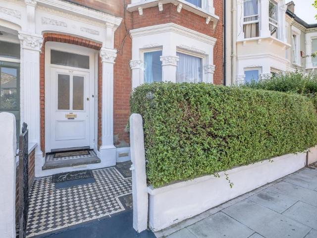 5 bedroom house for sale